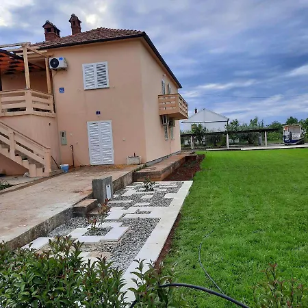 Loli Apartmán Ugljan